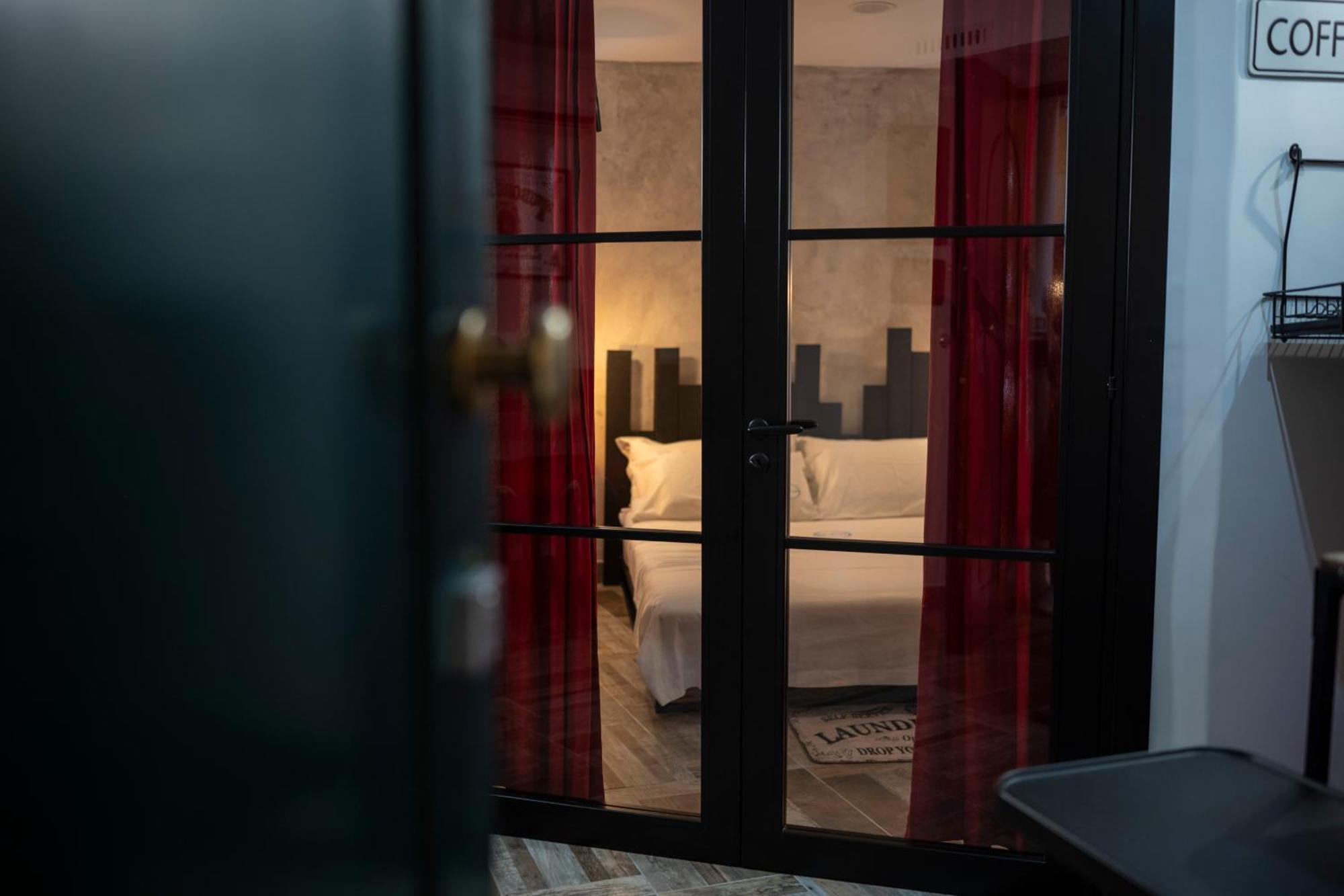 Anni Apartment サレルノ エクステリア 写真